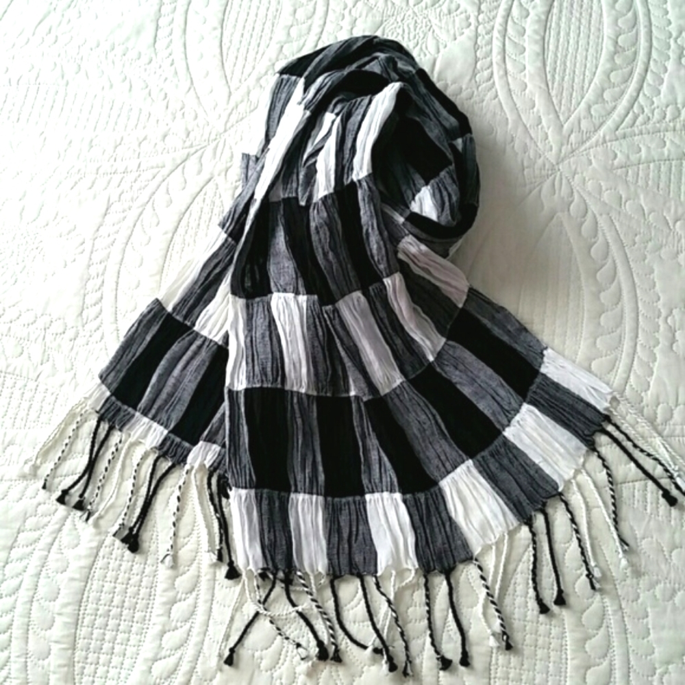 Maurice's Crinkle Scarf